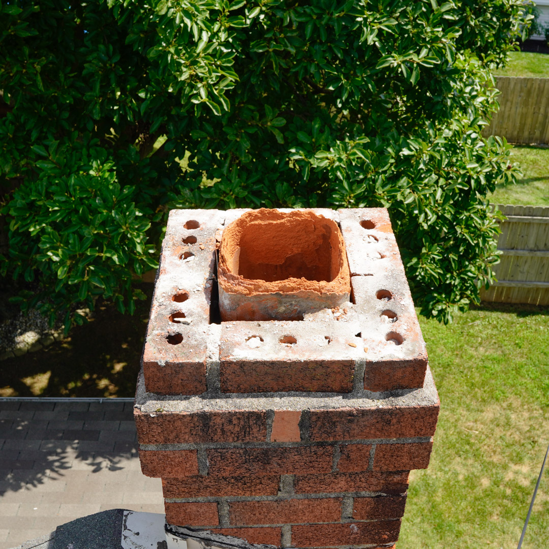 Crumbling chimney flue in New Kensington, PA